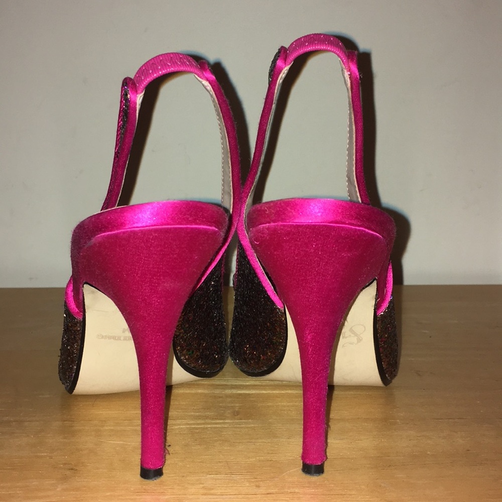Flounce Sparkly Bow Heels! - Picture 4 of 6
